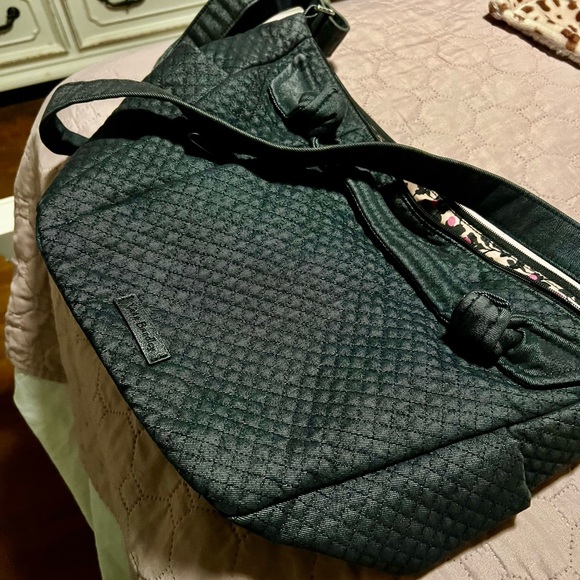 Vera Bradley Handbags - Stylish Black Quilted Women's Bag Vera bradley